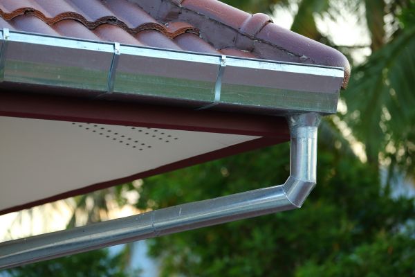 Metal Gutter Repair in Conroe
