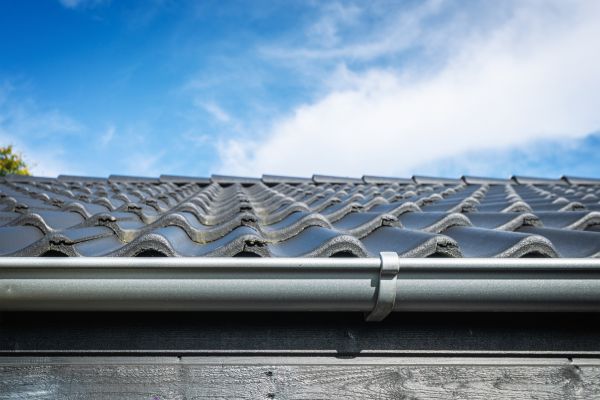 Half Round Gutter Repair in Conroe